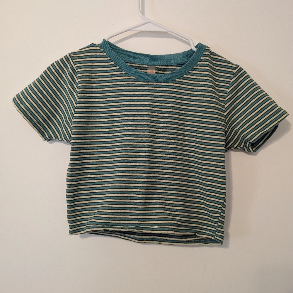 Set - Picture 2 of 7